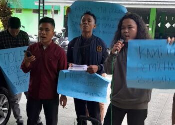 Aliansi Mahasiswa Fakultas Dakwah Dan Komunikasi (AMFDK) UINSU Meminta Agar Mengusut Tuntas Pemilihan KPU HMJ Yang Dibuat Secara Tertutup Dan Tidak Transparan