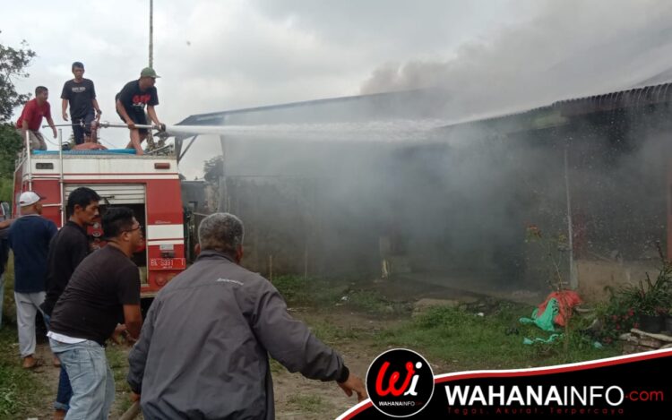 Rumah Warga Di Kecamatan Purba Hangus Di Lahap Si Jago Merah